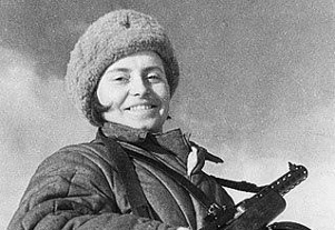 Евдокия Завалий - единственная женщина командир взвода морской пехоты.